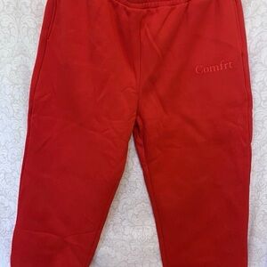 Comfrt Women's Red Cropped Pants